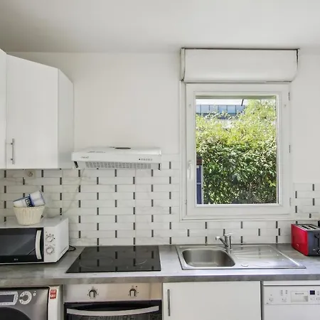Apartment Grand F2 De 50m2 Pour 4 Personnes - Paris 10eme Gare Du Nord, Stade De France *